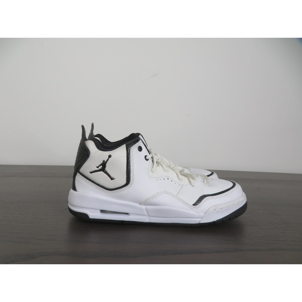 Air Jordan Courtside 23 Shoes Boys 6Y White Black Basketball Sneakers AR1002-100